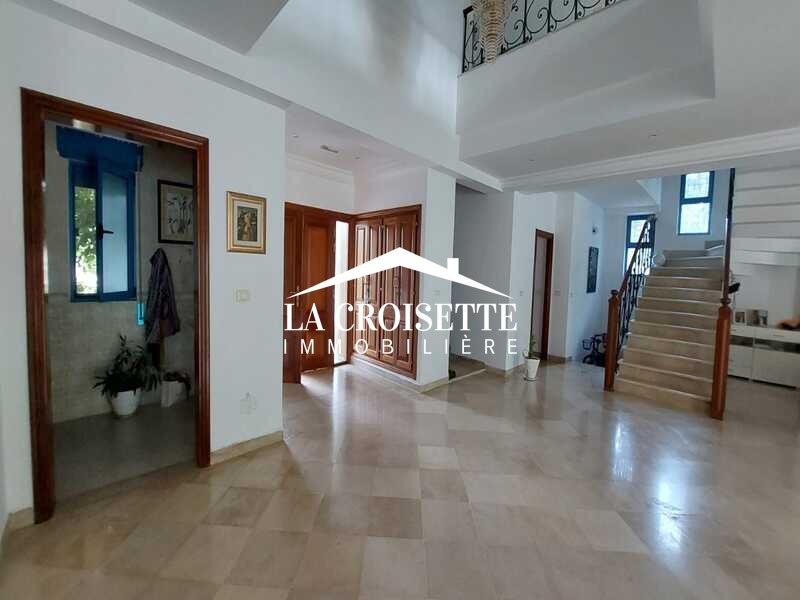 Villa S+6 à Gammarth